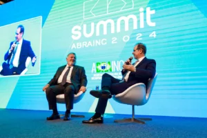 Leia mais sobre o artigo Como patrocinadora oficial do Summit ABRAINC 2025, glemO vai mediar debates sobre o impacto da tecnologia nas vendas e no comportamento do consumidor